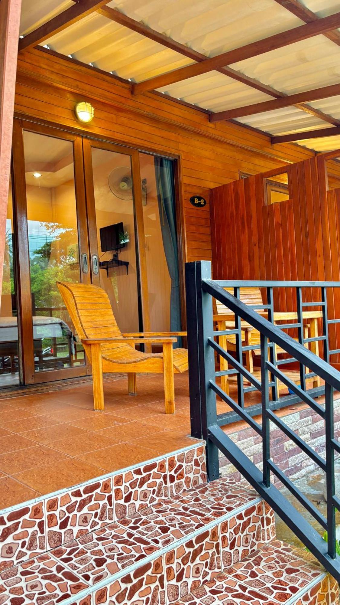 Aow Thai Homestay Ban Hin Dam Exterior photo